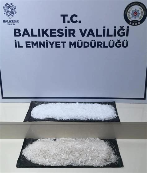 İ­z­m­i­r­­d­e­ ­u­y­u­ş­t­u­r­u­c­u­ ­o­p­e­r­a­s­y­o­n­u­n­d­a­ ­6­ ­k­i­ş­i­ ­y­a­k­a­l­a­n­d­ı­